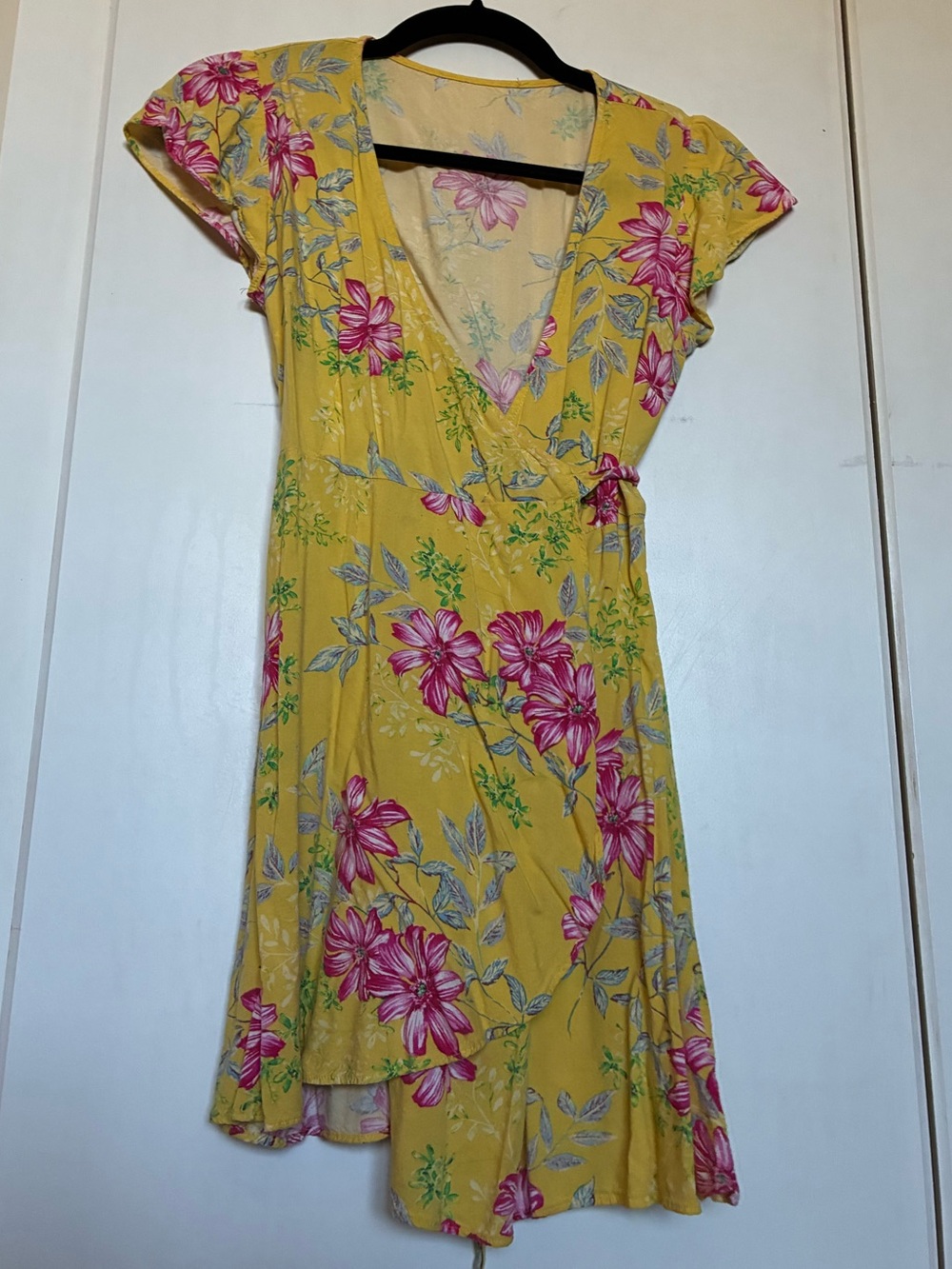 Yellow floral wrap dress size S